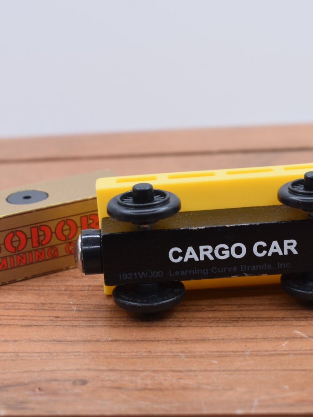Sodor Cargo Co.Cargo Thomas Train Wooden Blue Cargo Car & Magnetic Vintage 2003 - Picture 7 of 7